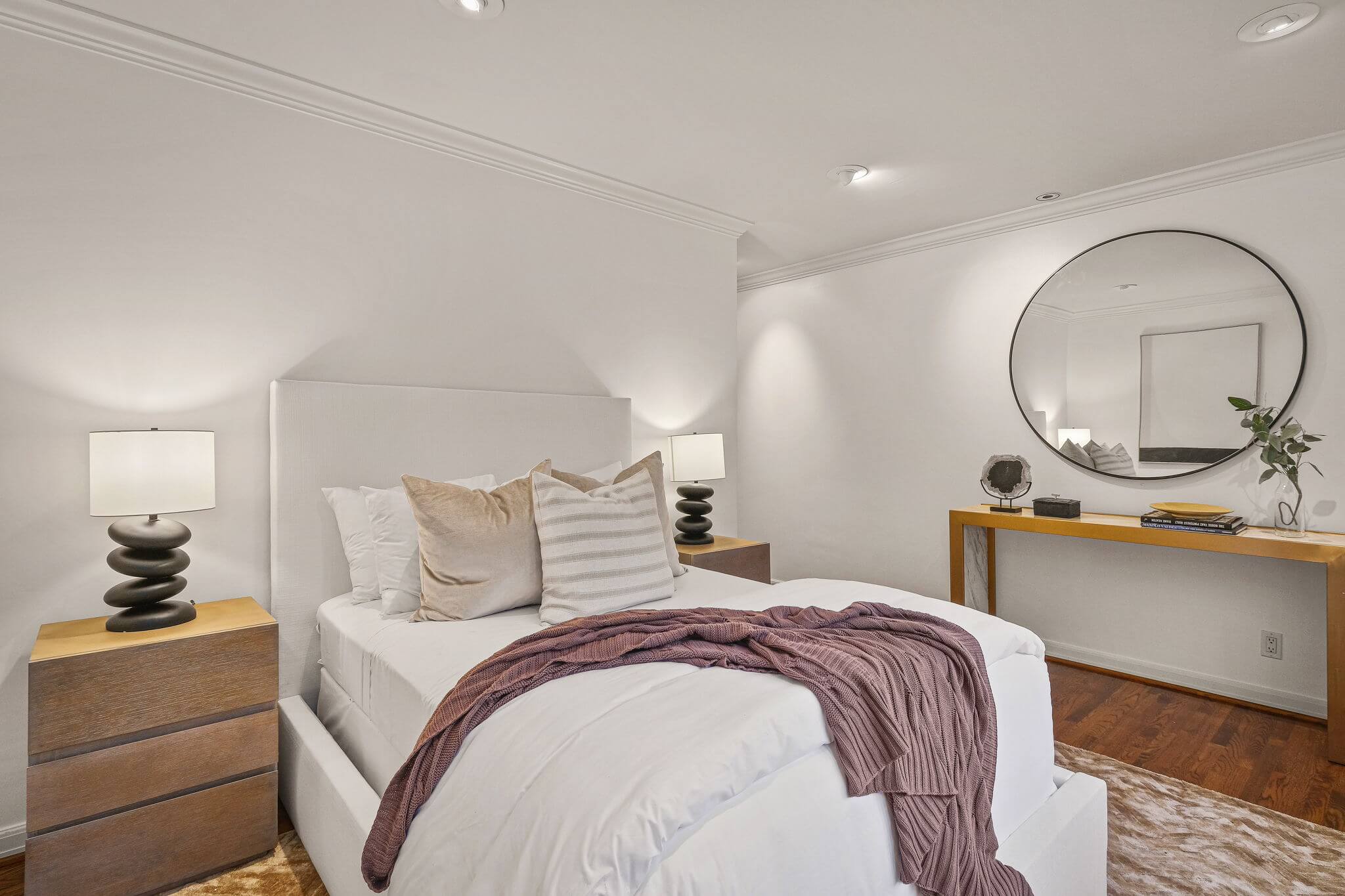 9049 Shoreham road - bedroom